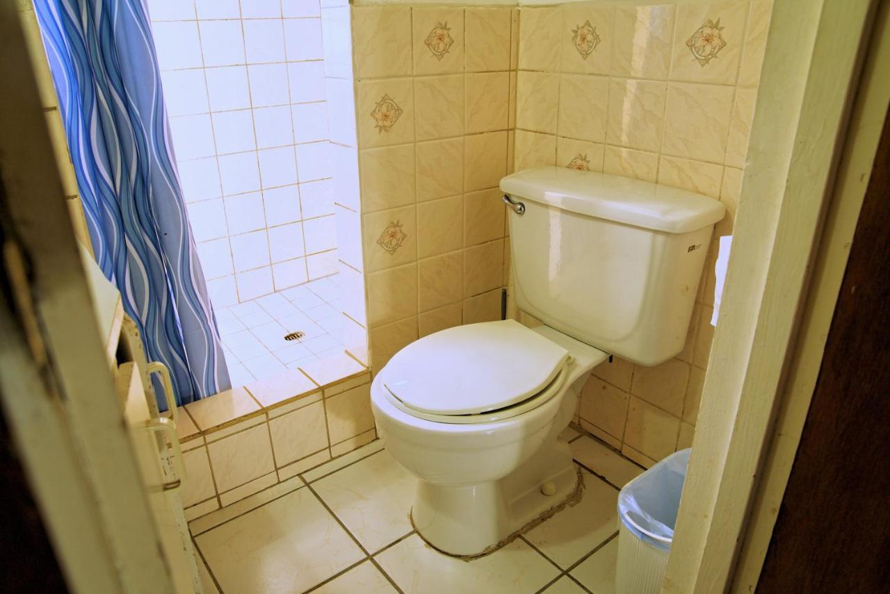 Tropical Breeze Vacation Home And Apartments جزيرة جورس المظهر الخارجي الصورة