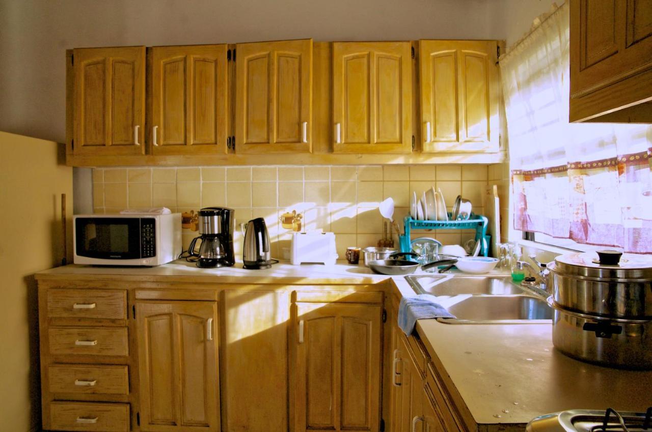 Tropical Breeze Vacation Home And Apartments جزيرة جورس المظهر الخارجي الصورة