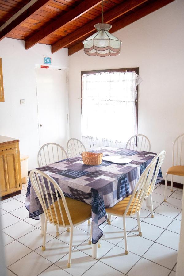 Tropical Breeze Vacation Home And Apartments جزيرة جورس المظهر الخارجي الصورة